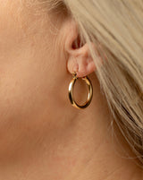 Laura Hoops