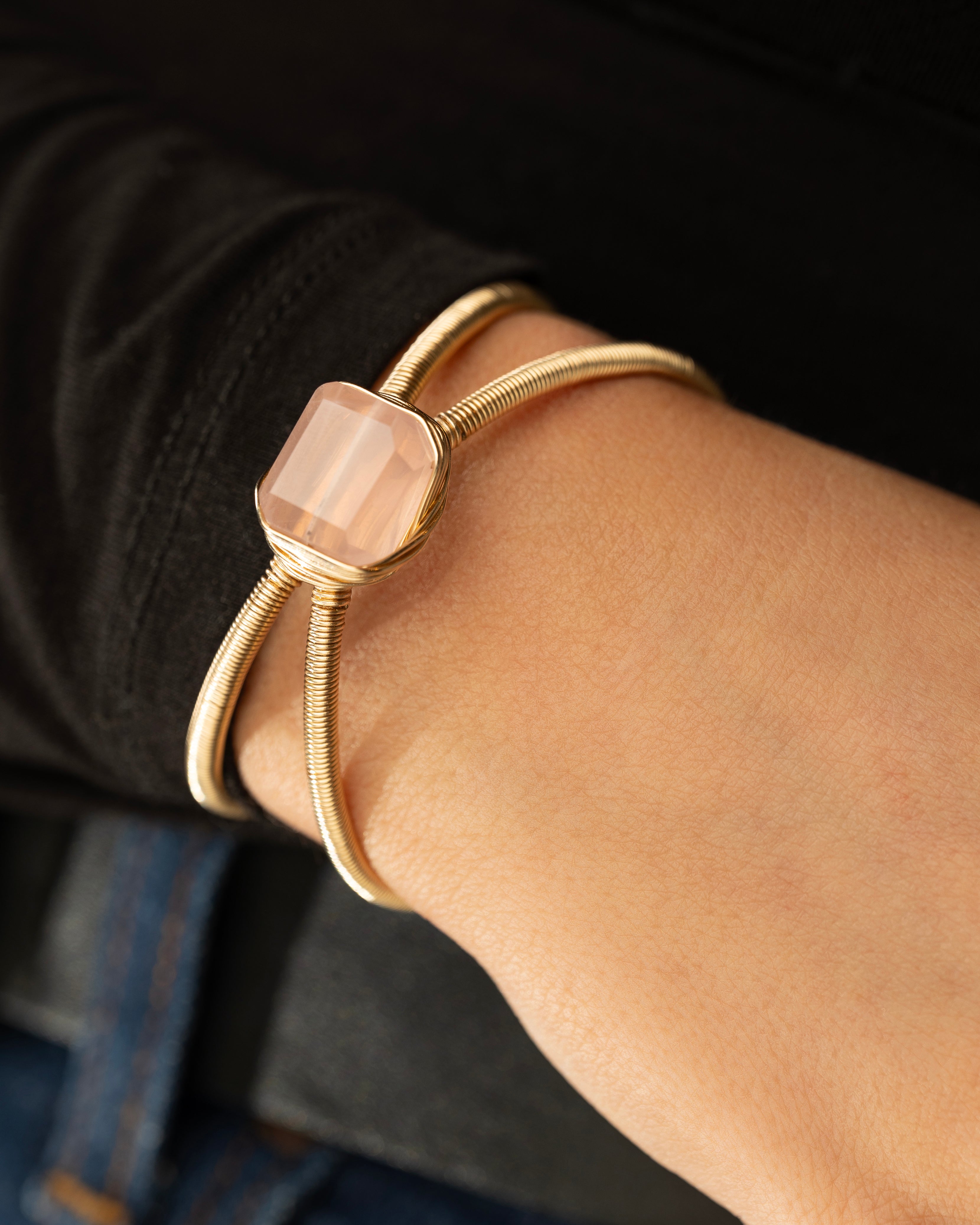 1-Stone Lots O' Rock Nest Cuff
