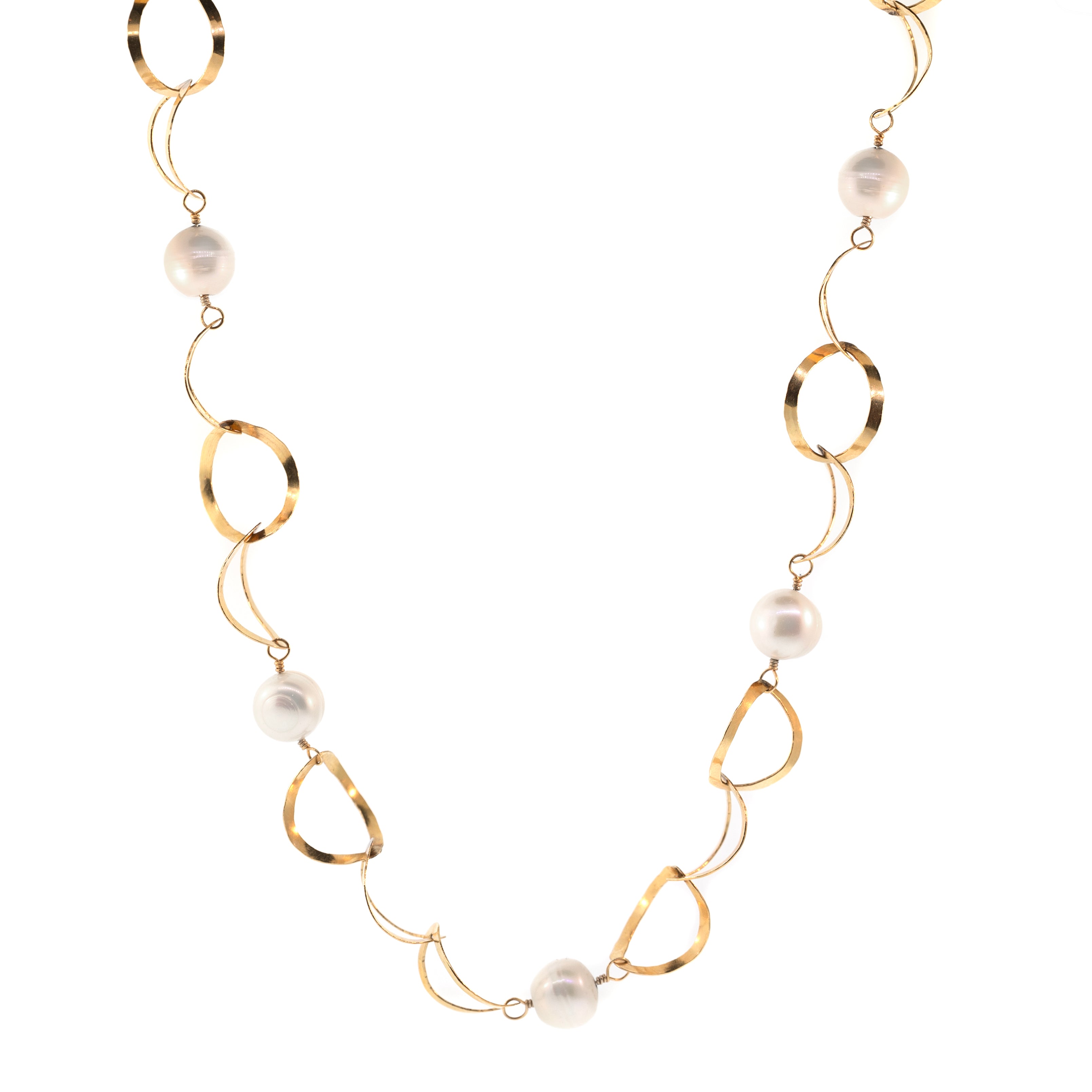 Naomi Pearl Necklace
