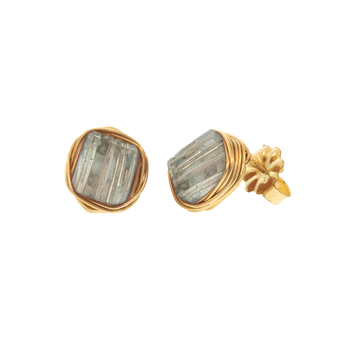 Petite Rock Nest Posts