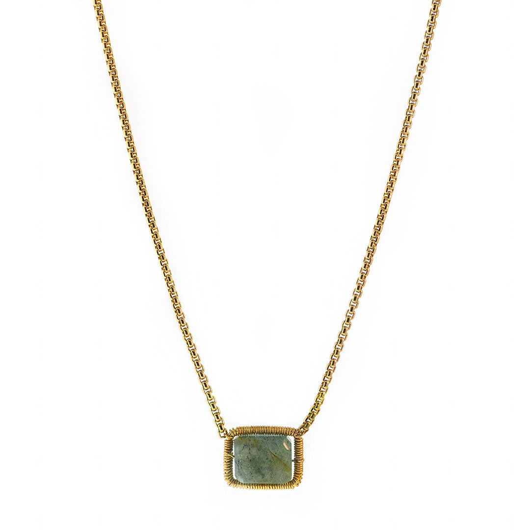 Lilly Necklace