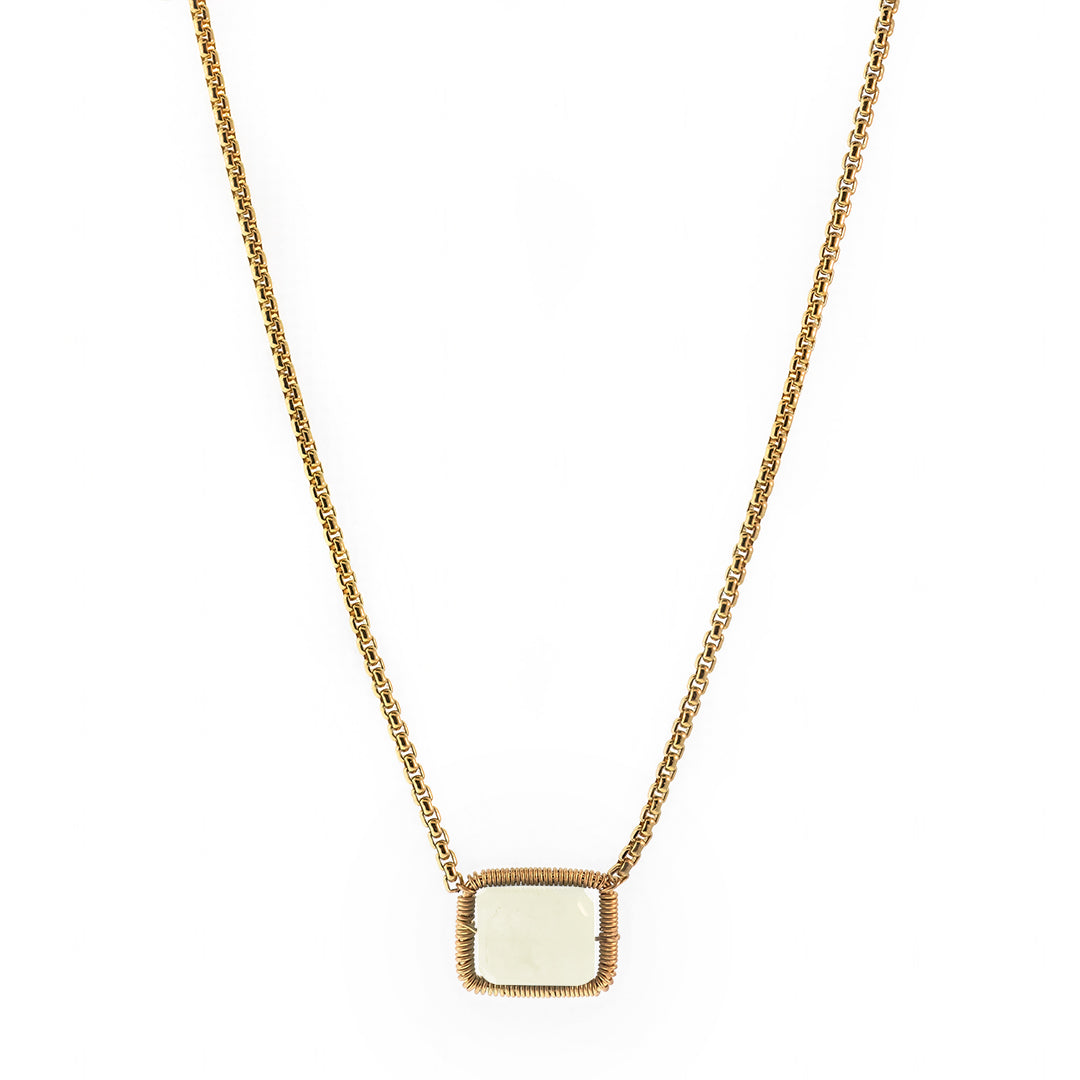 Lilly Necklace