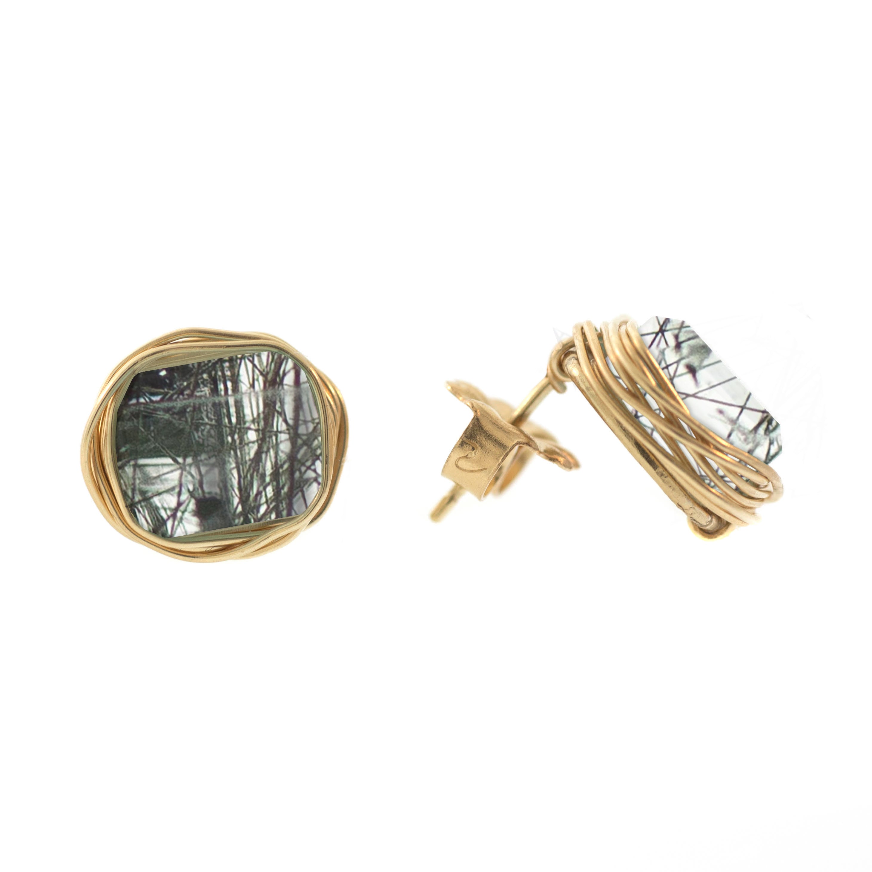 Petite Rock Nest Posts