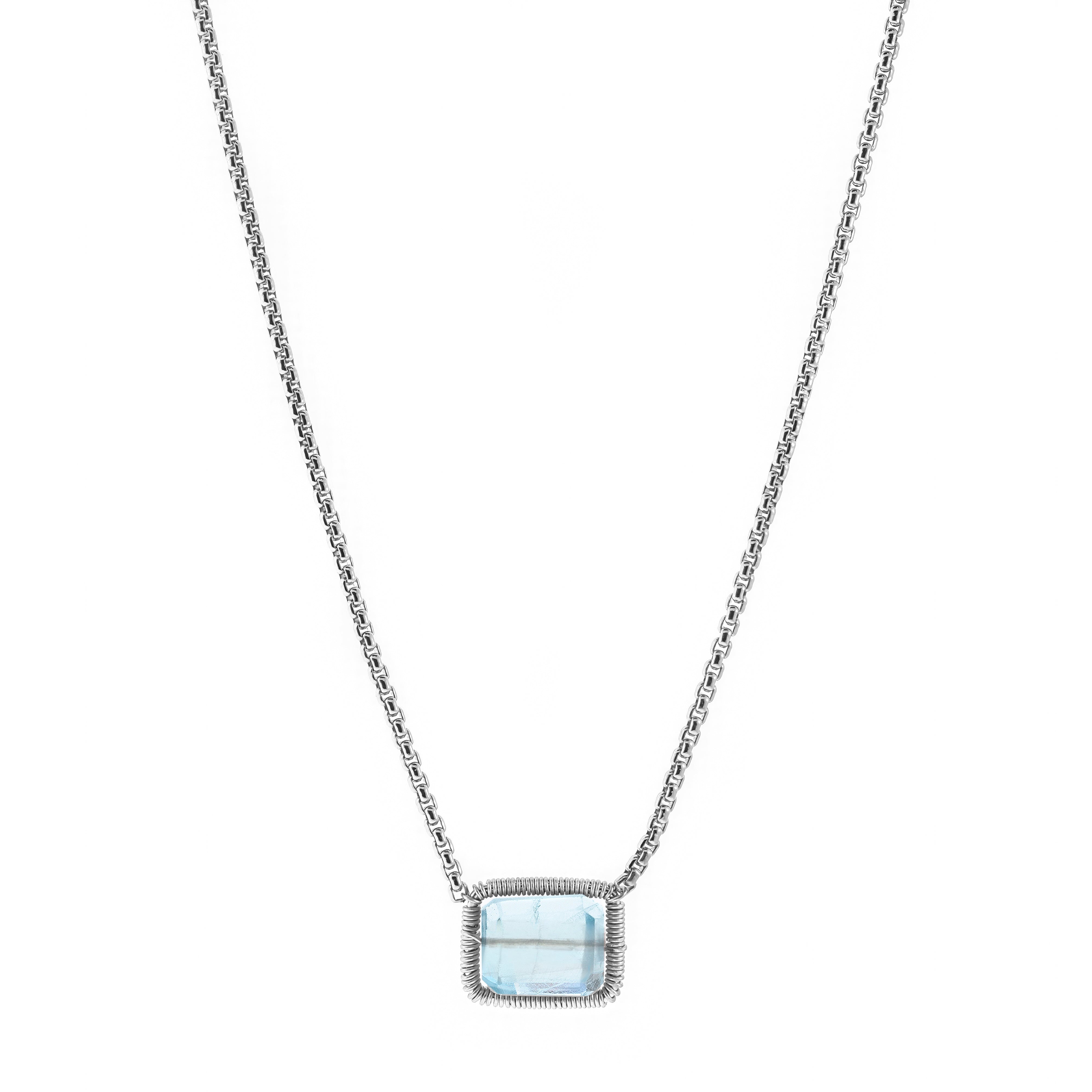 Lilly Necklace