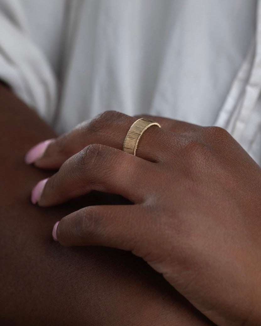 Medium Wrapped Band