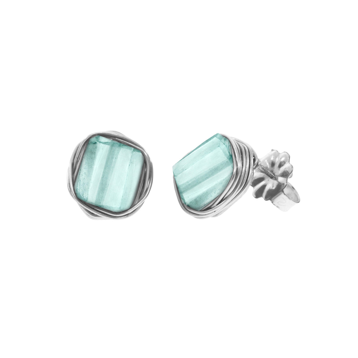 Petite Rock Nest Posts