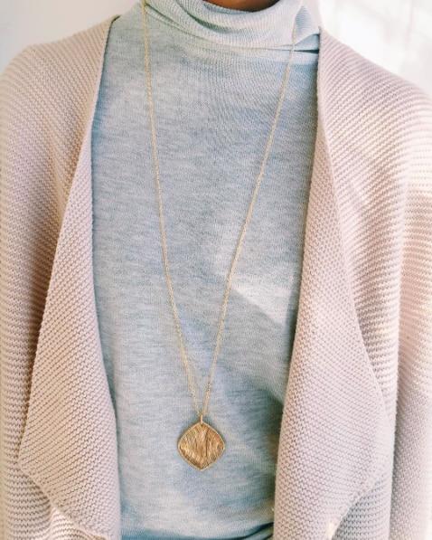 Large Rockless Dominique Pendant