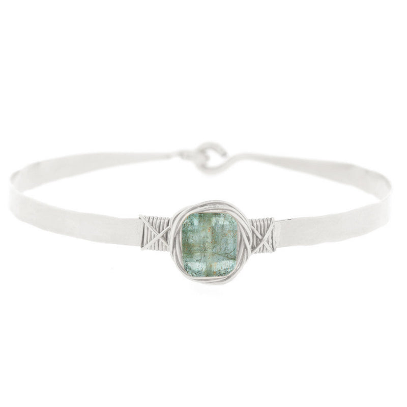 Petite Rock Nest Clasp