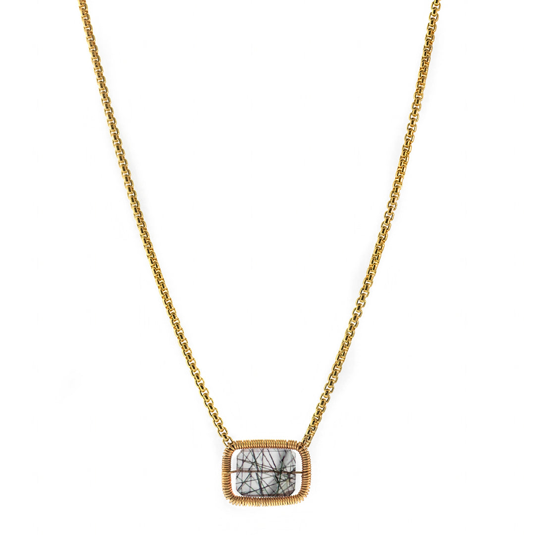 Lilly Necklace