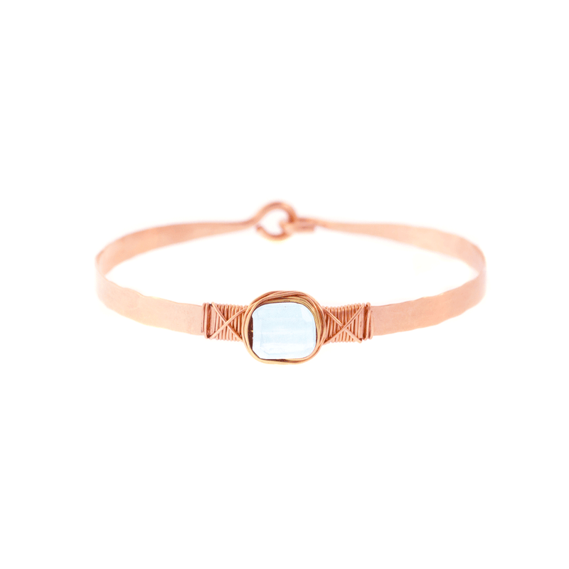 Petite Rock Nest Clasp