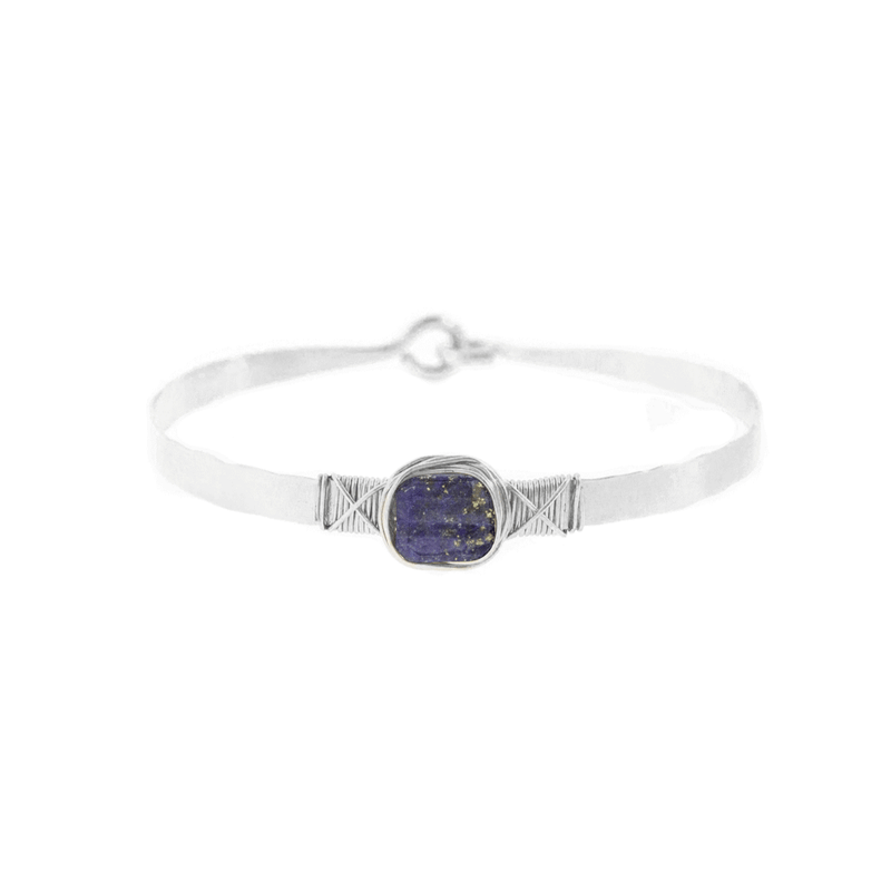 Petite Rock Nest Clasp