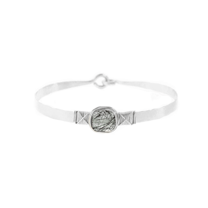Petite Rock Nest Clasp